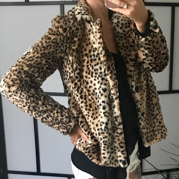 LAST 1️⃣! COLI Faux Fur Leopard Jacket - Picture 3 of 7